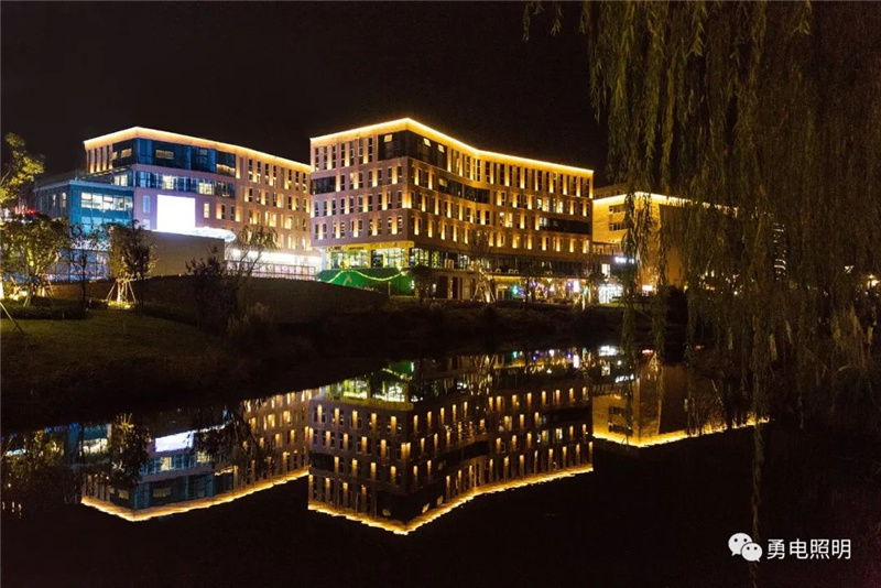 360度夜景照明！湖州东城时代商业中心-杭州勇电照明有限公司